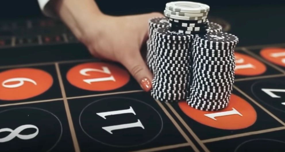 Casino games' table 